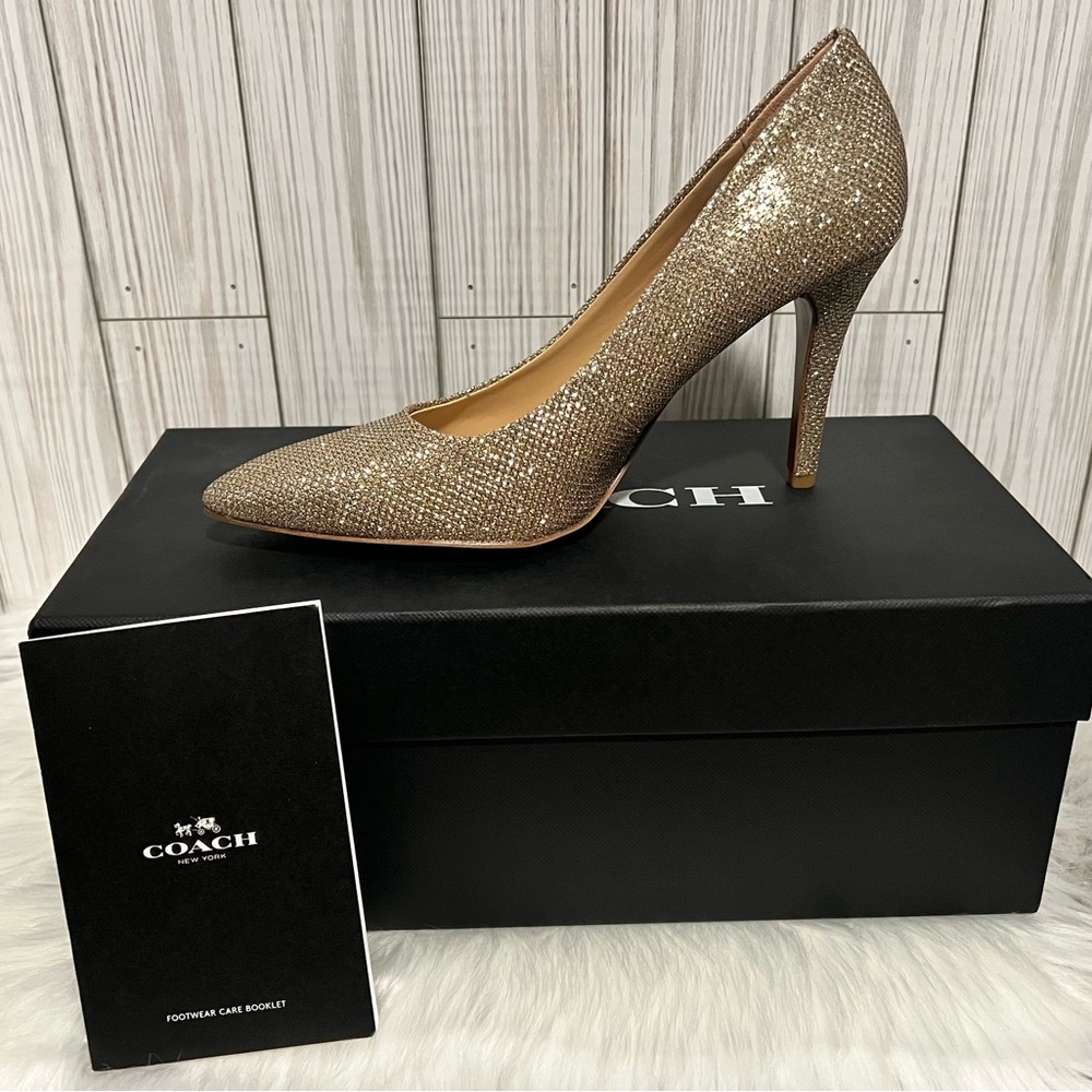 Coach Addie 90 Metallic Pump. Size 5.5. NIB.